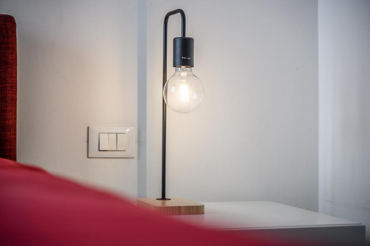 The Lantern Flat - Darsena Area Apartment Milano Exterior foto